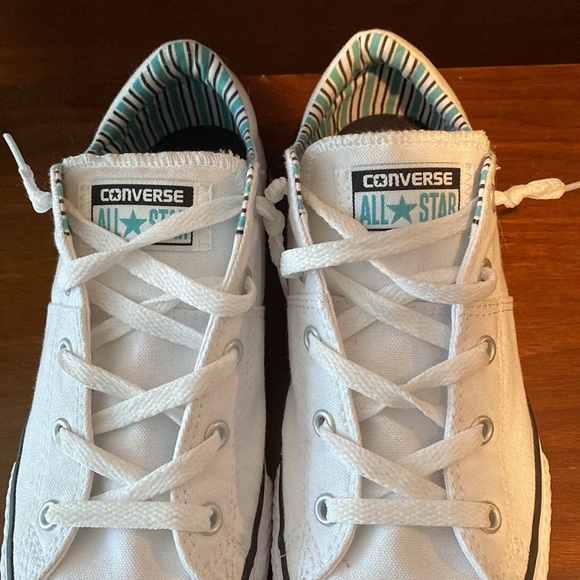 White Converse - Picture 3 of 3
